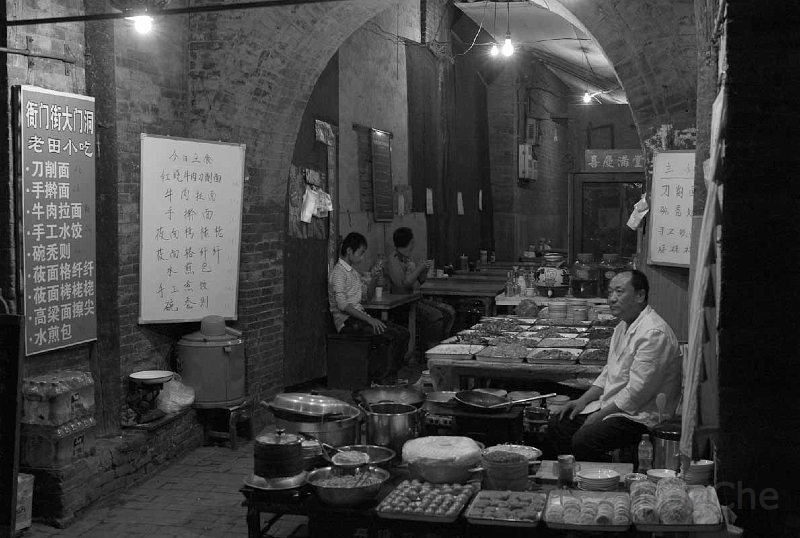 L1002712_BW.jpg