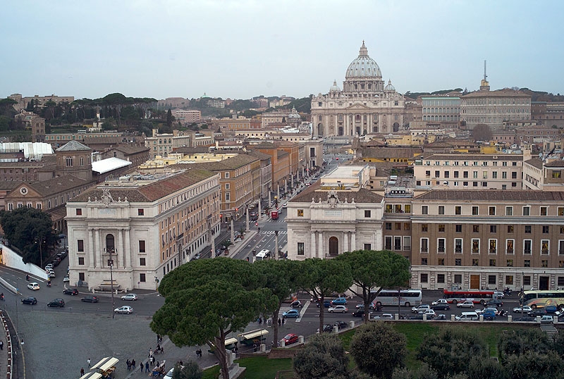 L1004347_800.jpg